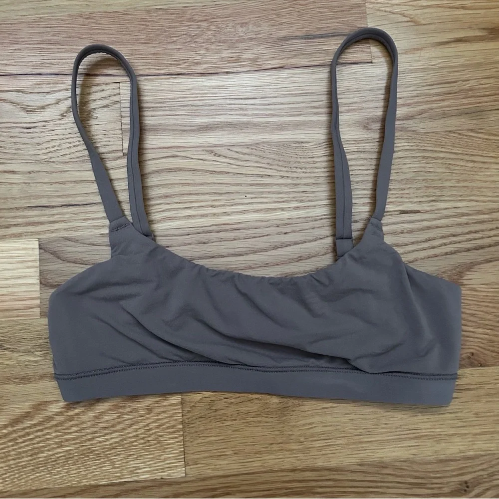 SKIMS Fits Everybody Bralette - Picture 2 of 4